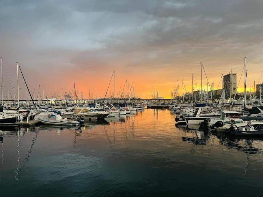 Carpediem Apart Alicante Centro Bajo A Eksteriør bilde